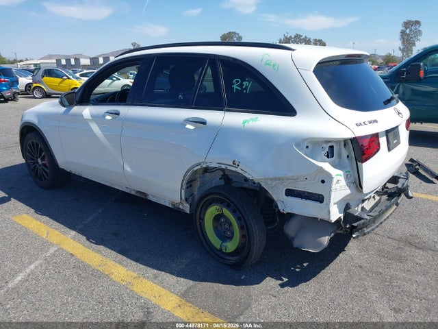 Mercedes-Benz GLC 300 2020 WDC0G8DB6LF736636 Image 3