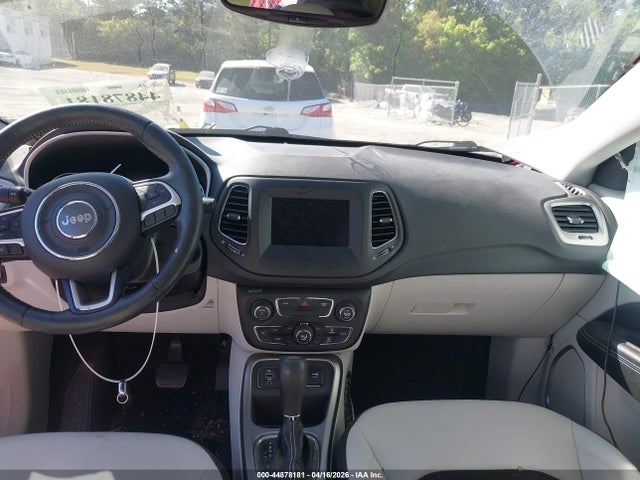 44878181 :رقم المزاد ، 3C4NJCBB1KT668561 vin ، 2019 Jeep Compass Sun And Wheel Fwd مزاد بيع