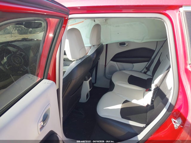 44878181 :رقم المزاد ، 3C4NJCBB1KT668561 vin ، 2019 Jeep Compass Sun And Wheel Fwd مزاد بيع