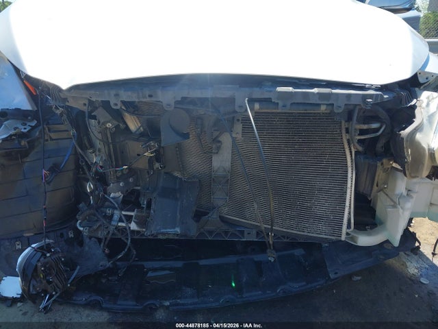 2014 Infiniti Q50 Premium მანქანა იყიდება აუქციონზე, vin: JN1BV7AP1EM693047, აუქციონის ნომერი: 44878185