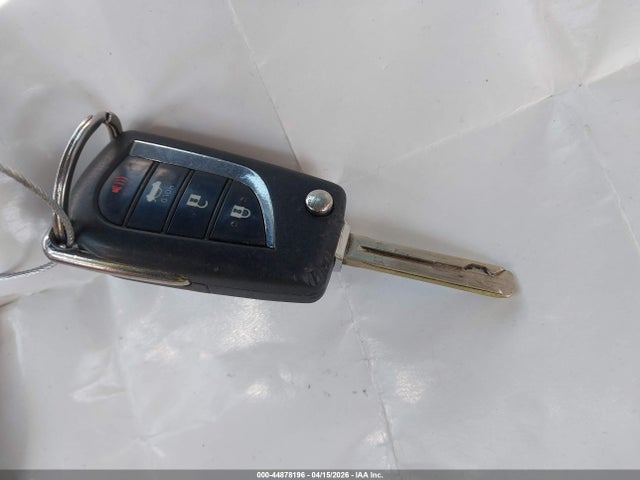 Продаж на аукціоні авто 2018 Toyota Camry Le, vin: 4T1B11HK0JU054759, номер лоту: 44878196