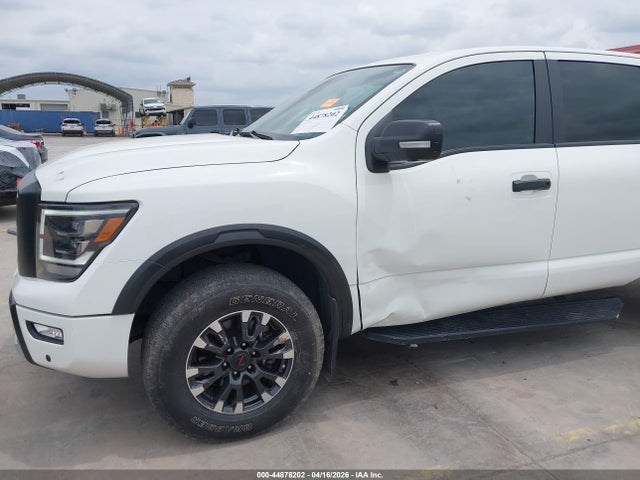 Nissan Titan Pro-4x 4x4 2022 1N6AA1ED1NN101509 Image 19