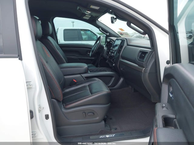 Nissan Titan Pro-4x 4x4 2022 1N6AA1ED1NN101509 Image 5