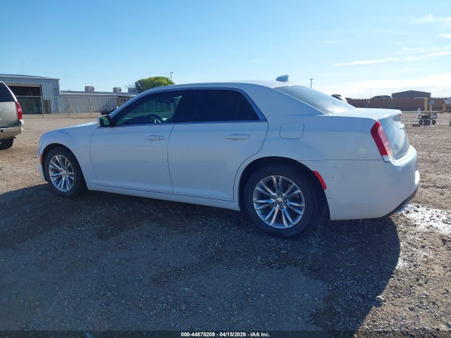 Aukcja sprzedaży 2019 Chrysler 300 Touring, vin: 2C3CCAAG2KH715659, numer aukcji: 44878209