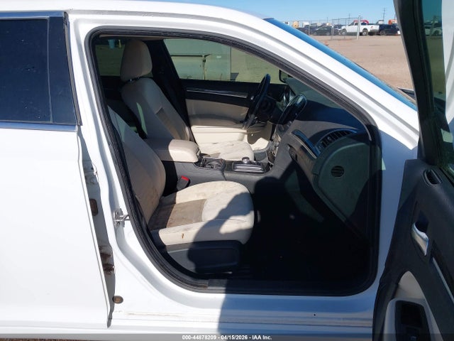 Aukcja sprzedaży 2019 Chrysler 300 Touring, vin: 2C3CCAAG2KH715659, numer aukcji: 44878209