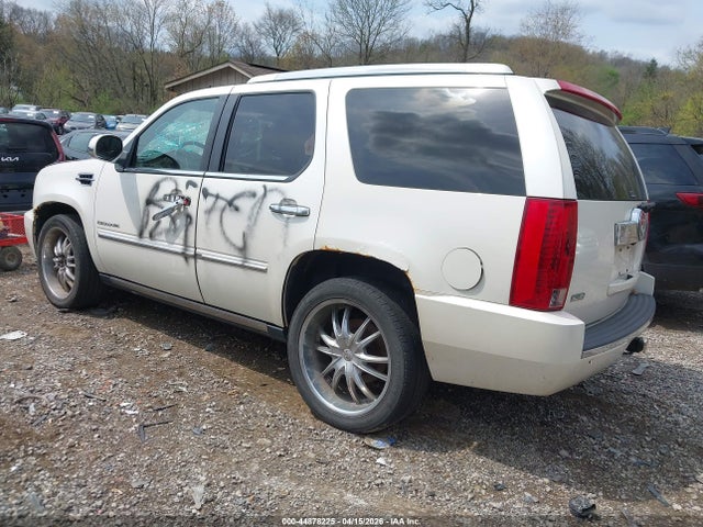 2010 Cadillac Escalade Premium მანქანა იყიდება აუქციონზე, vin: 1GYUKCEF2AR286533, აუქციონის ნომერი: 44878225