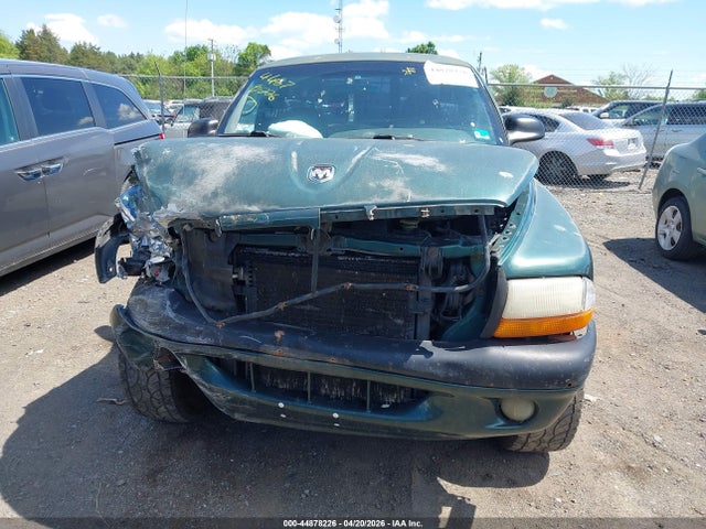 44878226 :رقم المزاد ، 1B7GG26X5YS749922 vin ، 2000 Dodge Dakota Slt/sport مزاد بيع