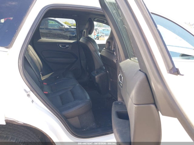 YV4A22RK4J1009100 Volvo Xc60 T6 Momentum