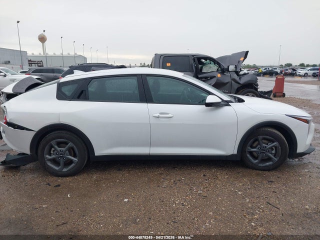 2025 Kia K4 Lxs მანქანა იყიდება აუქციონზე, vin: 3KPFT4DE8SE132870, აუქციონის ნომერი: 44878249