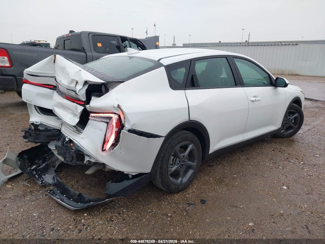 2025 Kia K4 Lxs მანქანა იყიდება აუქციონზე, vin: 3KPFT4DE8SE132870, აუქციონის ნომერი: 44878249