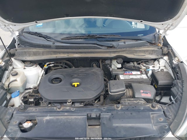 KM8JT3AF6FU101671 Hyundai TUCSON GLS