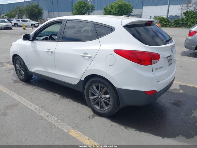KM8JT3AF6FU101671 Hyundai TUCSON GLS