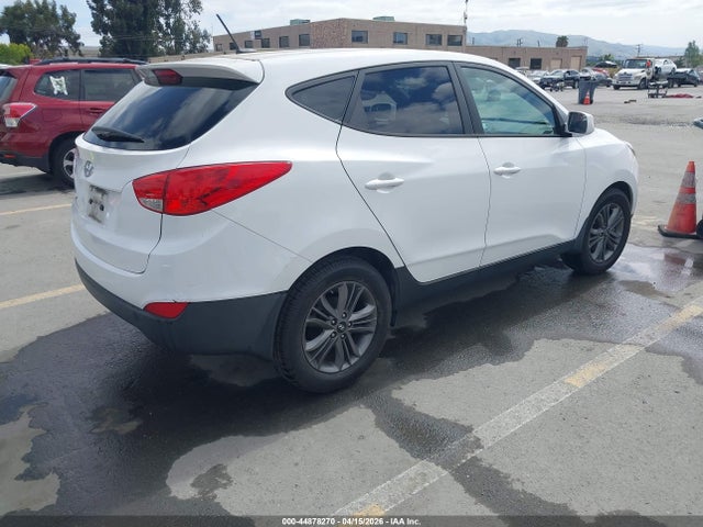 KM8JT3AF6FU101671 Hyundai TUCSON GLS
