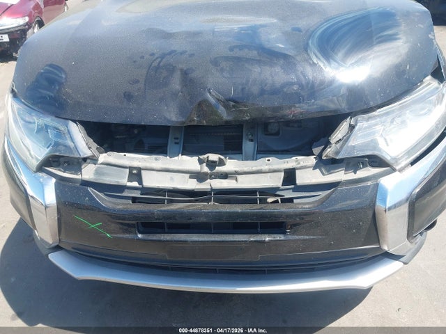Продаж на аукціоні авто 2017 Mitsubishi Outlander Es, vin: JA4AZ2A30HZ031863, номер лоту: 44878351
