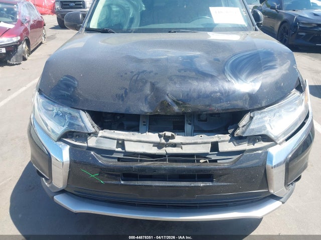 Продаж на аукціоні авто 2017 Mitsubishi Outlander Es, vin: JA4AZ2A30HZ031863, номер лоту: 44878351