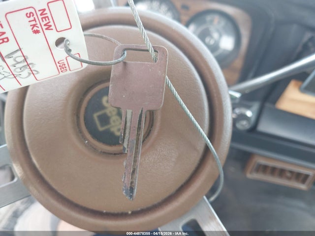 Продаж на аукціоні авто 1983 Jeep Jeep Truck J10, vin: 1JTNE25N9DT047571, номер лоту: 44878355