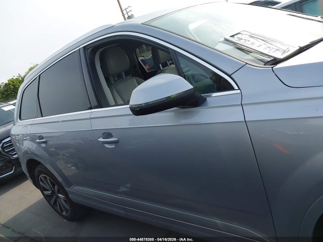 Продаж на аукціоні авто 2017 Audi Q7 3.0t Premium, vin: WA1VAAF70HD030708, номер лоту: 44878385