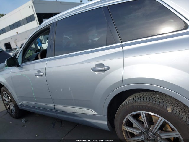 Продаж на аукціоні авто 2017 Audi Q7 3.0t Premium, vin: WA1VAAF70HD030708, номер лоту: 44878385