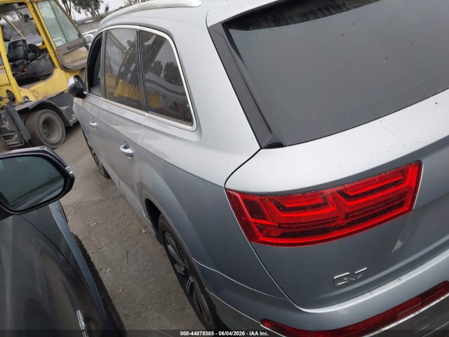Продаж на аукціоні авто 2017 Audi Q7 3.0t Premium, vin: WA1VAAF70HD030708, номер лоту: 44878385