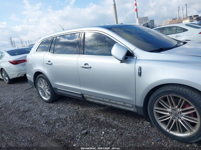 Продаж на аукціоні авто 2015 Lincoln Mkt Ecoboost, vin: 2LMHJ5AT2FBL03035, номер лоту: 44878387