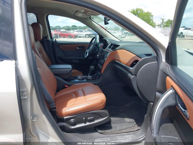 2017 Chevrolet Traverse 2lt მანქანა იყიდება აუქციონზე, vin: 1GNKRHKDXHJ264255, აუქციონის ნომერი: 44878389