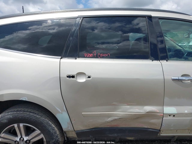 2017 Chevrolet Traverse 2lt მანქანა იყიდება აუქციონზე, vin: 1GNKRHKDXHJ264255, აუქციონის ნომერი: 44878389