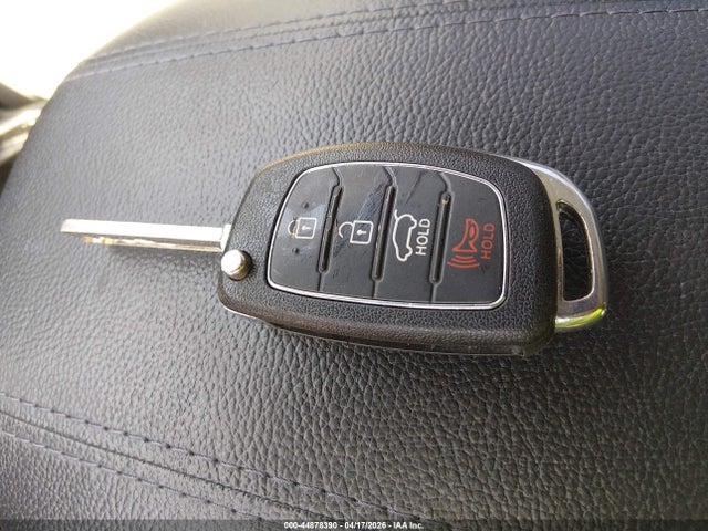 2016 Hyundai Santa Fe Sport 2.4l მანქანა იყიდება აუქციონზე, vin: 5XYZT3LB3GG369243, აუქციონის ნომერი: 44878390