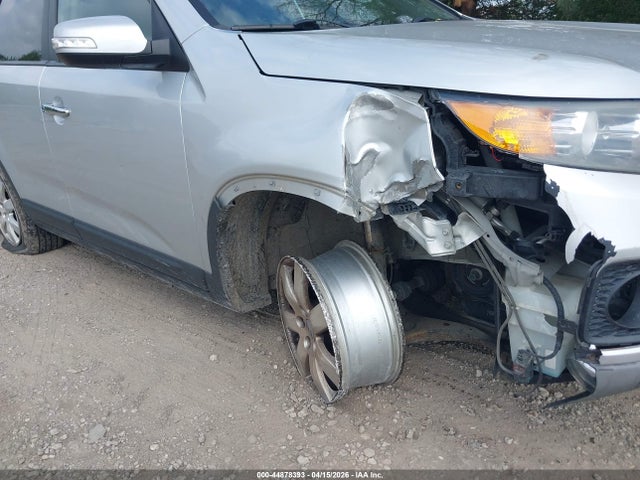 Продажа на аукционе авто 2012 Kia Sorento Lx, vin: 5XYKT3A60CG245867, номер лота: 44878393
