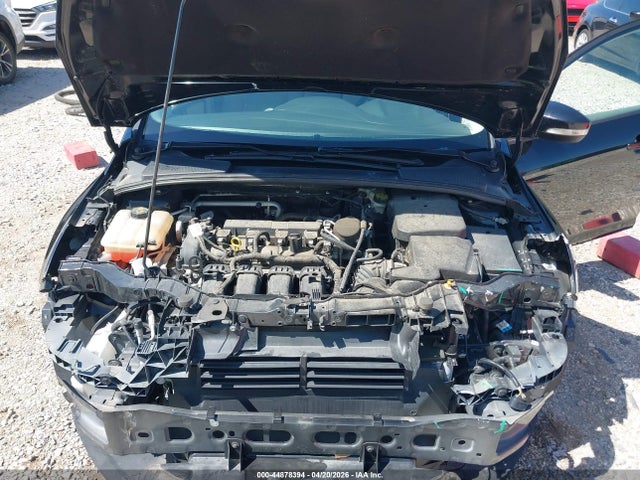 1FADP3K2XGL279887 Ford FOCUS SE