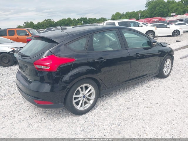 1FADP3K2XGL279887 Ford FOCUS SE