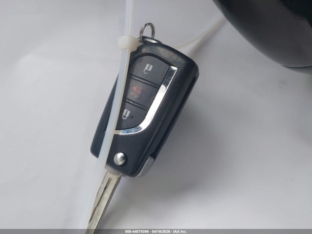 Toyota C-HR XLE 2018 NMTKHMBX9JR039086 Image 11