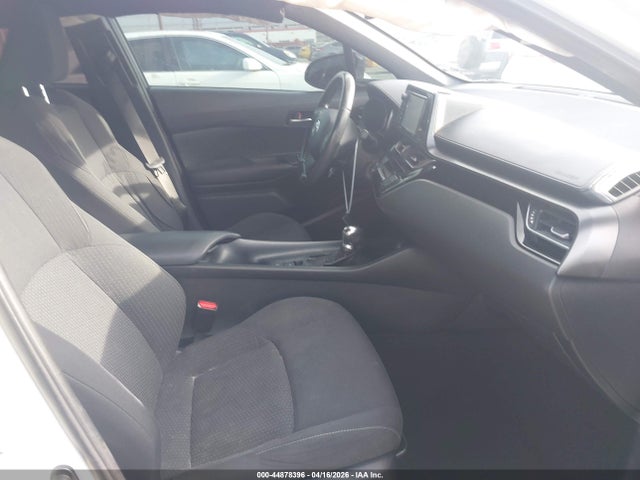 Toyota C-HR XLE 2018 NMTKHMBX9JR039086 Image 5