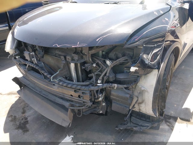 5N1AT2MT2JC767548 Nissan ROGUE SV