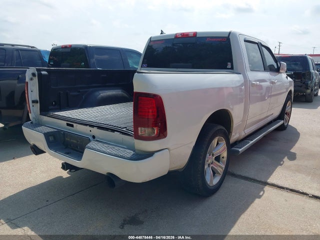 2017 RAM 1500 1C6RR6MT3HS500861 Photo 3