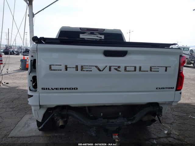 3GCPYCEF4MG402918 Chevrolet Silverado 1500 4wd Short Bed Custom Trail Boss