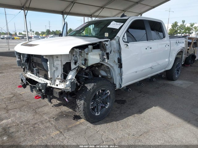 3GCPYCEF4MG402918 Chevrolet Silverado 1500 4wd Short Bed Custom Trail Boss