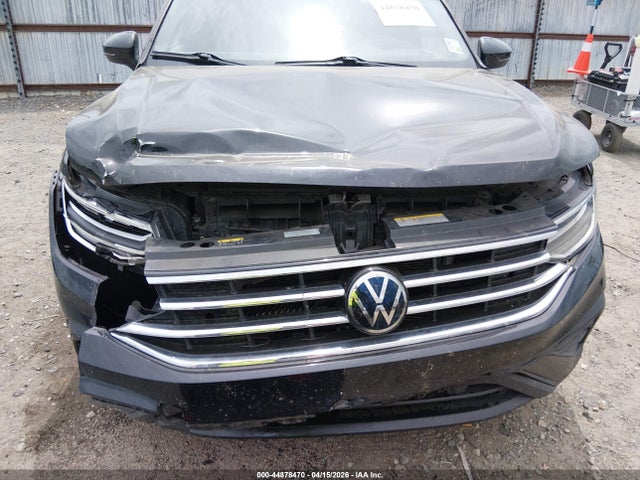 Продаж на аукціоні авто 2022 Volkswagen Tiguan 2.0t Se, vin: 3VV3B7AXXNM082949, номер лоту: 44878470