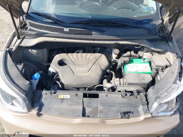 KIA Soul 2016 KNDJN2A22G7254974 Image 10