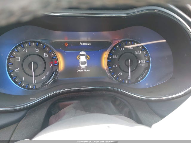 1C3CCCBGXFN729588 Chrysler 200 S