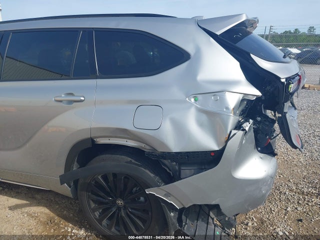 5TDKDRBH2SS588259 Toyota Highlander Xse