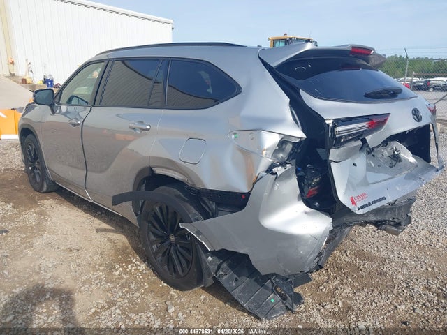 5TDKDRBH2SS588259 Toyota Highlander Xse