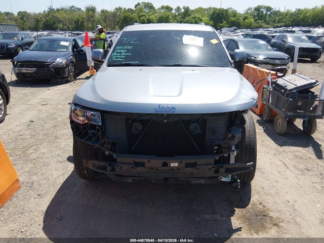 1C4RJEAGXKC621776 Jeep Grand Cherokee Laredo E 4x2