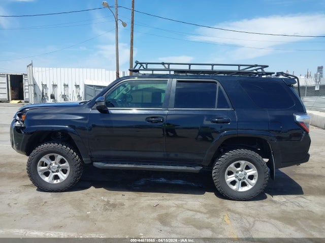 JTEBU5JR9J5501640 Toyota 4RUNNER SR5