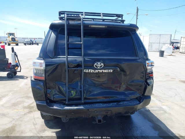 JTEBU5JR9J5501640 Toyota 4RUNNER SR5