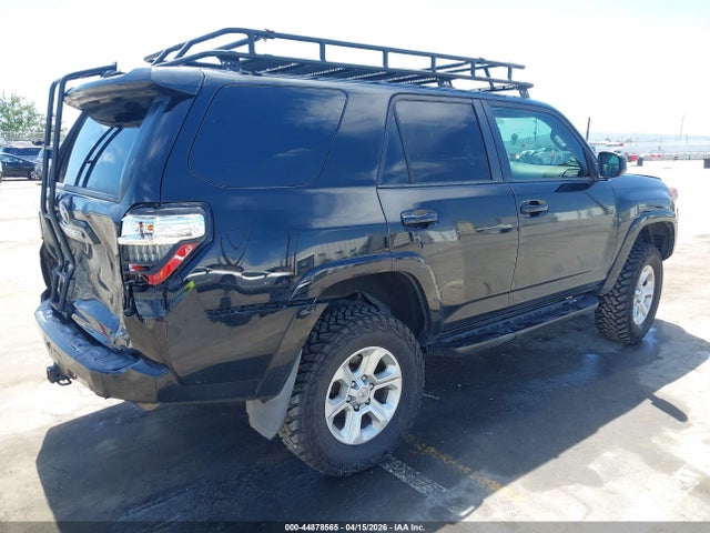 JTEBU5JR9J5501640 Toyota 4RUNNER SR5