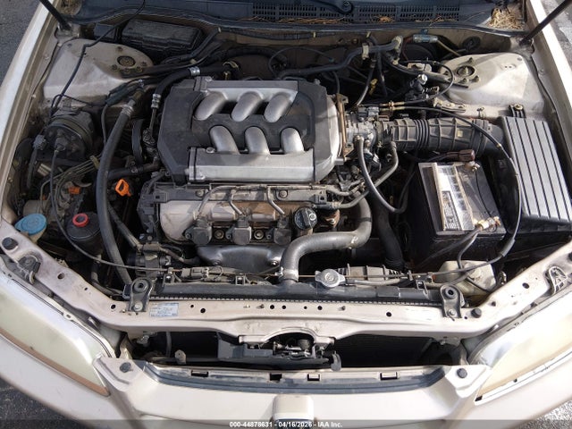 44878631 :رقم المزاد ، 1HGCG1655YA067072 vin ، 2000 Honda Accord 3.0 Ex مزاد بيع