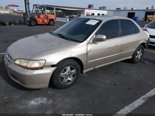 44878631 :رقم المزاد ، 1HGCG1655YA067072 vin ، 2000 Honda Accord 3.0 Ex مزاد بيع