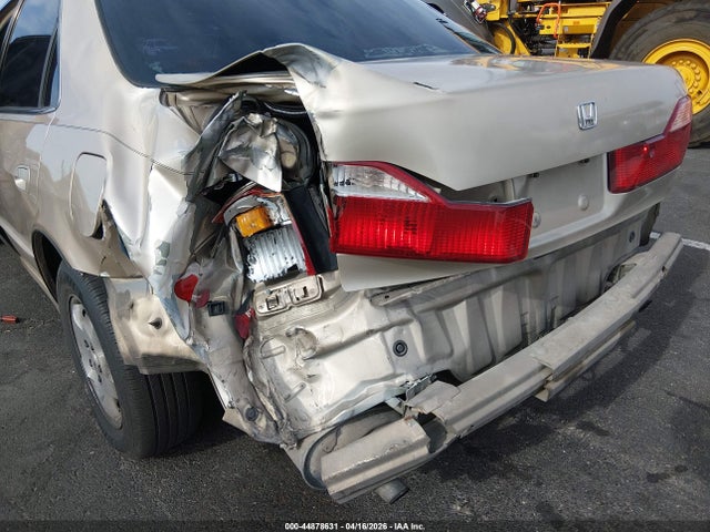 44878631 :رقم المزاد ، 1HGCG1655YA067072 vin ، 2000 Honda Accord 3.0 Ex مزاد بيع