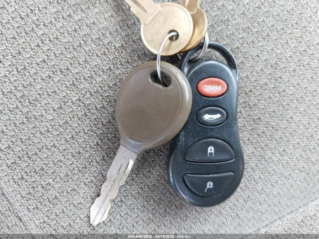 Продажа на аукционе авто 2002 Chrysler Sebring Gtc, vin: 1C3EL75R12N216608, номер лота: 44878635