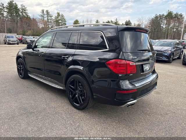 2015 MERCEDES-BENZ GL 550 4JGDF7DE1FA508457 Photo 2